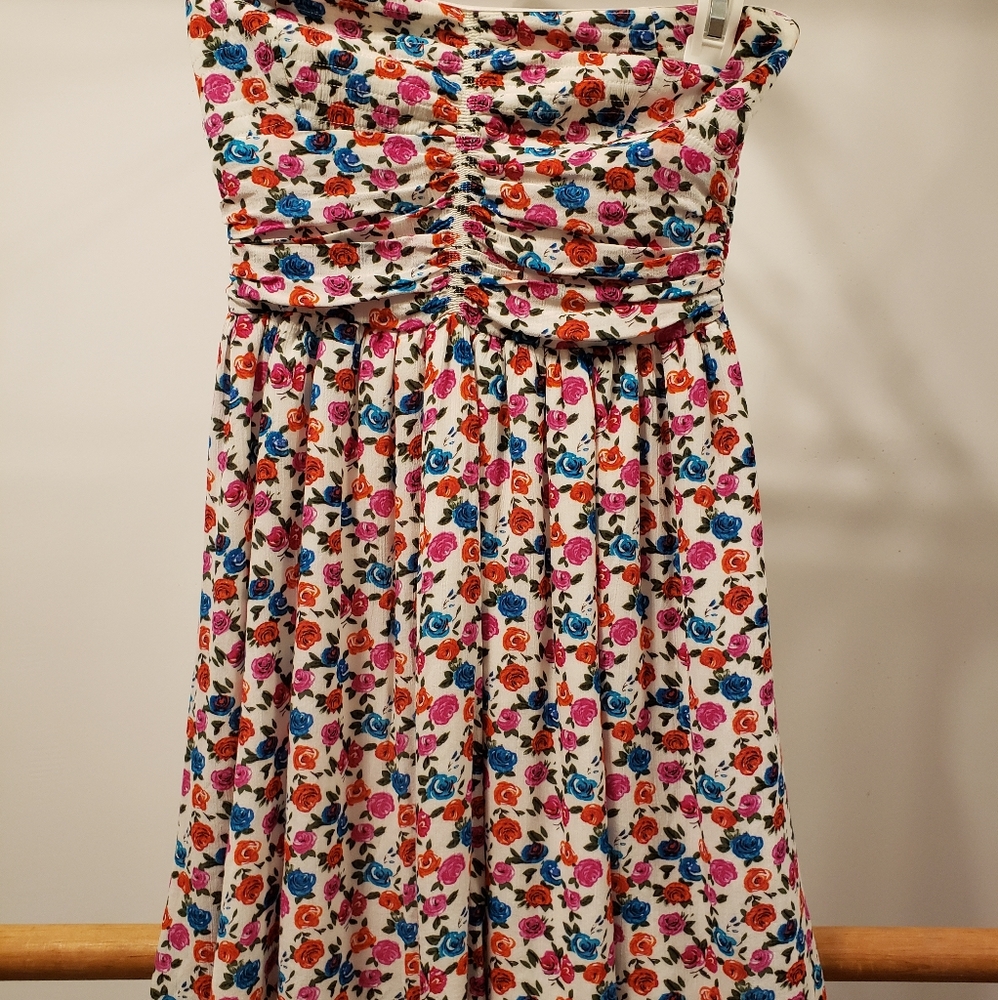 Forever 21 Strapless Floral Dress